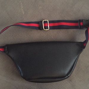 Gucci Bags - Authentic Gucci Fanny pack Gucci Bags - Authentic Gucci Fanny pack